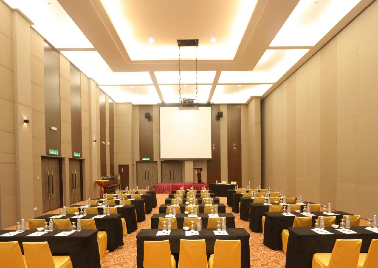 Villea Rompin Resort & Golf Kuala Rompin Εξωτερικό φωτογραφία